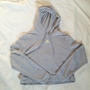 Cropped sweatshirt. Adidas. Size XL.